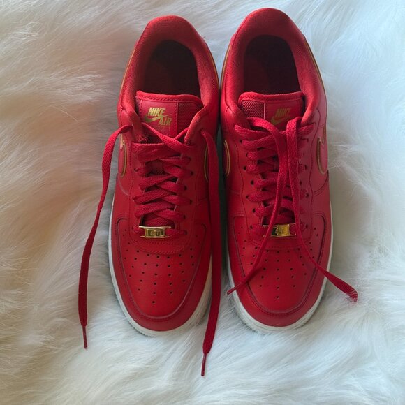 Nike Air Force 1 Low Red Gold Swoosh - Size 10 - Picture 8 of 9
